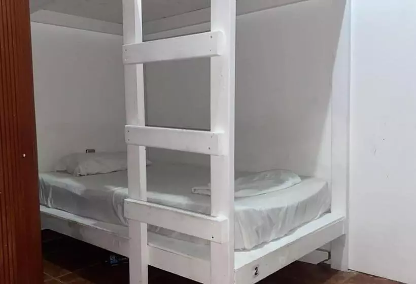 هاستل Beach Dorms