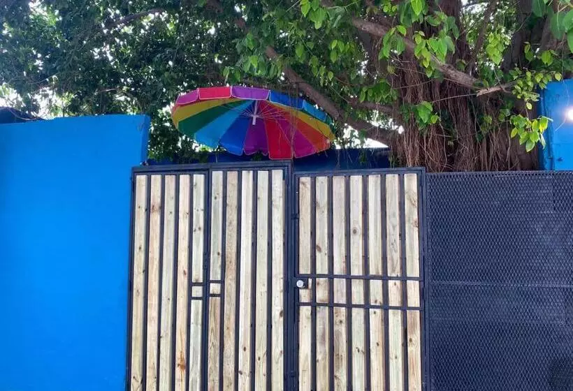 هاستل Beach Dorms