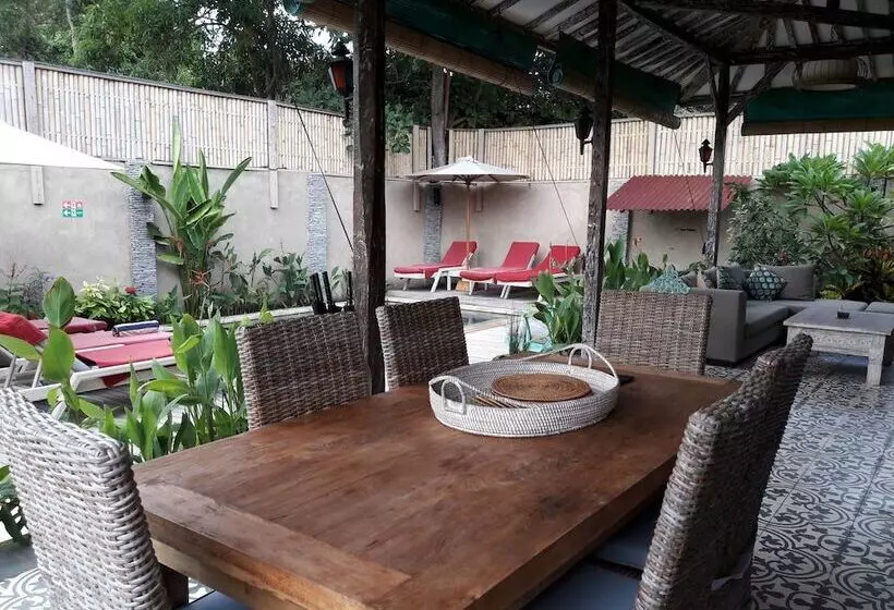 ホテル Scallywags Smugglers