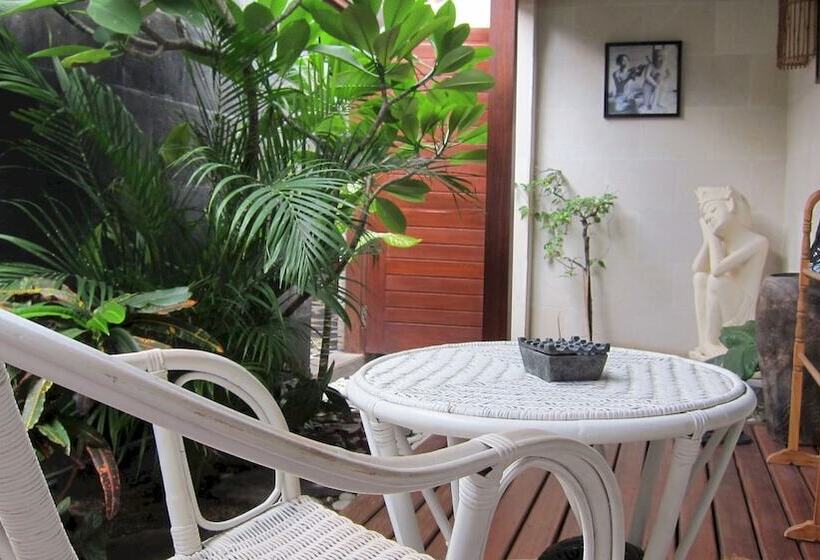 Szálloda Scallywags Smugglers