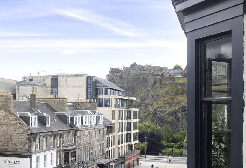 צימר Joivy 30 Castle Street Deluxe Apartments