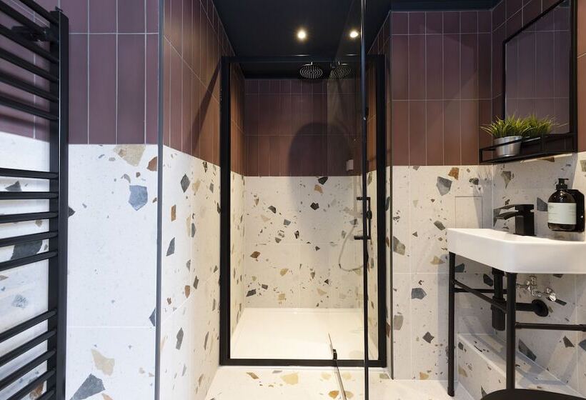 צימר Joivy 30 Castle Street Deluxe Apartments