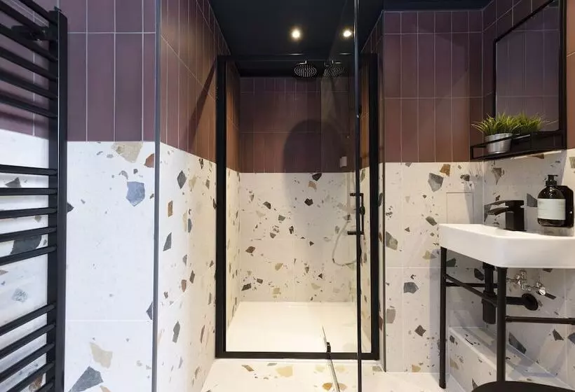 تختخواب و صبحانه Joivy 30 Castle Street Deluxe Apartments