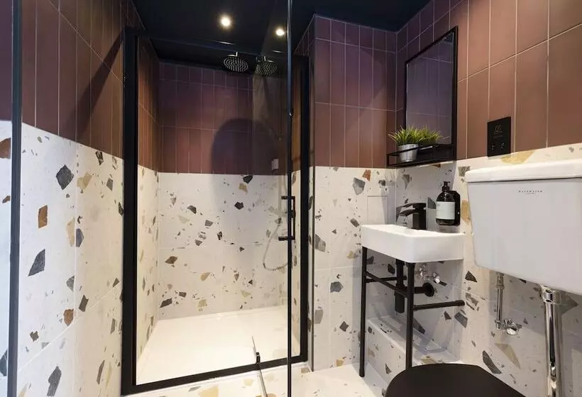 تختخواب و صبحانه Joivy 30 Castle Street Deluxe Apartments