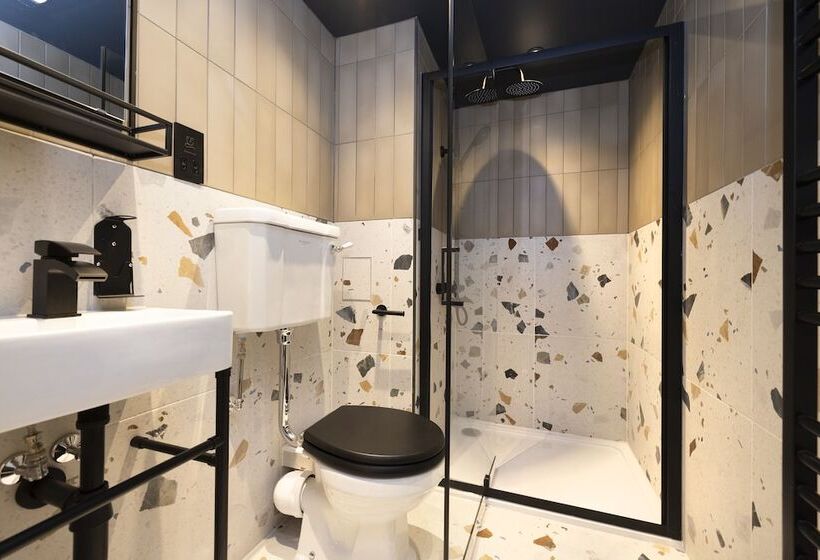 צימר Joivy 30 Castle Street Deluxe Apartments