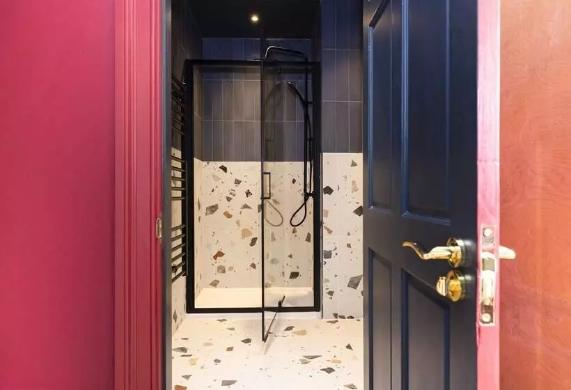 تختخواب و صبحانه Joivy 30 Castle Street Deluxe Apartments