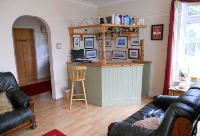 Bed and Breakfast The Elms Guest House