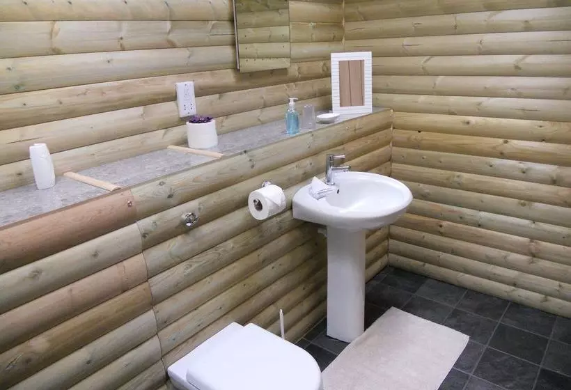 Bed and Breakfast The Elms Guest House