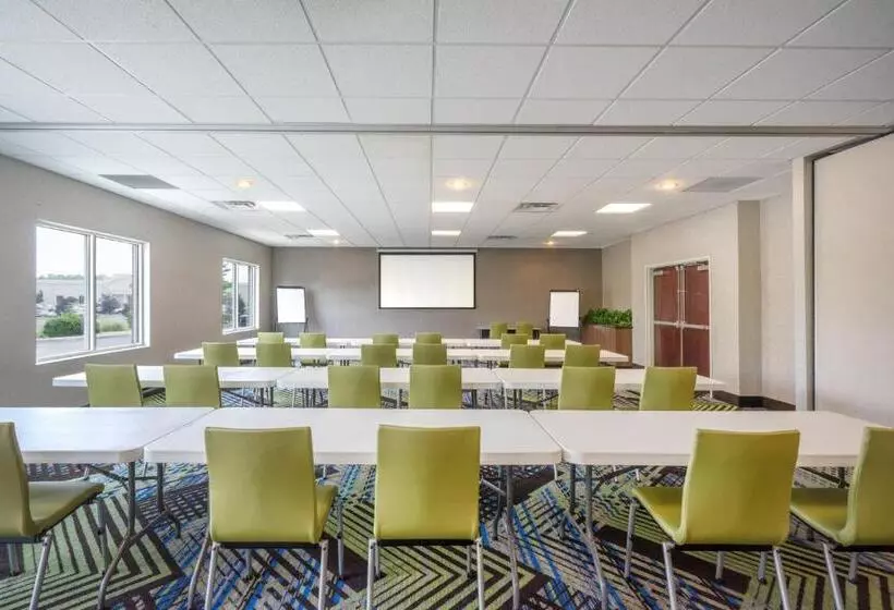 Holiday Inn Express Hotel & Suites Frankfort, An Ihg