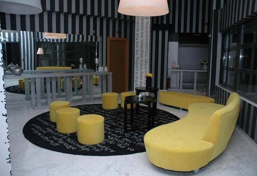 ホテル 1000 Colors