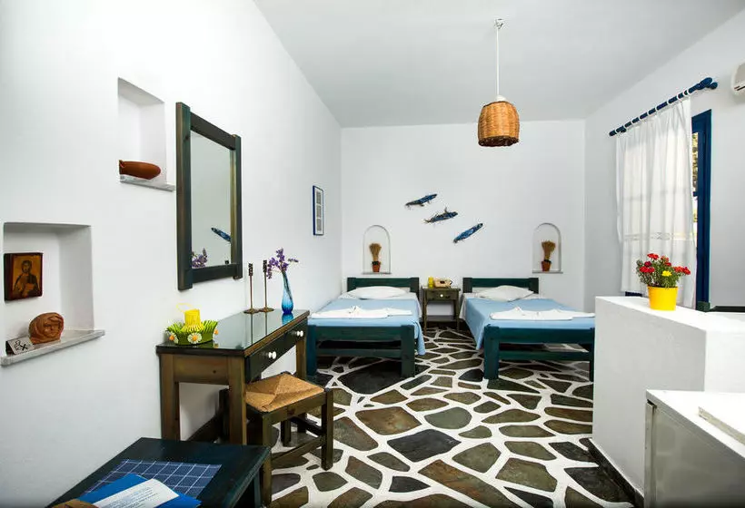 هتل Angeliki S Studios Paros