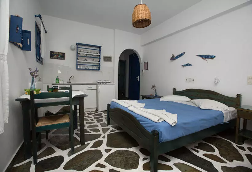 هتل Angeliki S Studios Paros