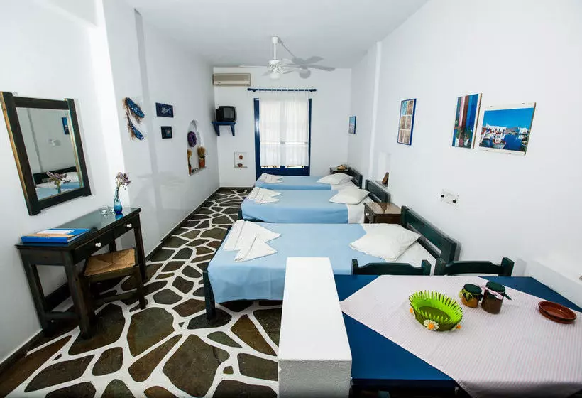 هتل Angeliki S Studios Paros
