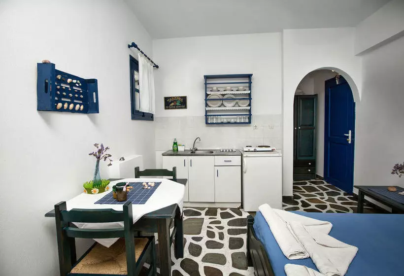 هتل Angeliki S Studios Paros