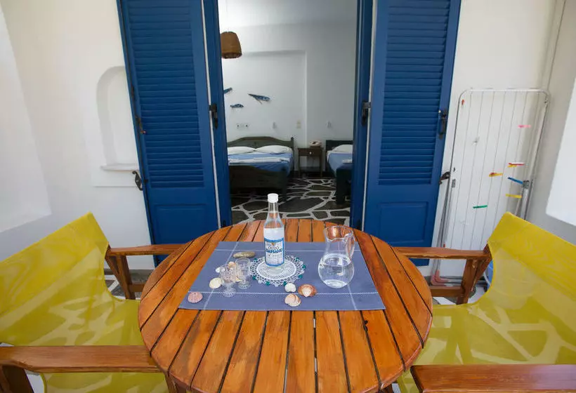 هتل Angeliki S Studios Paros