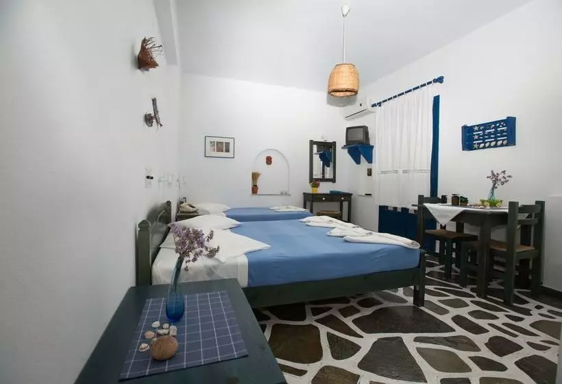 هتل Angeliki S Studios Paros