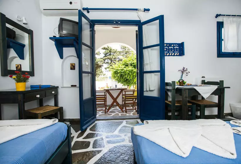 هتل Angeliki S Studios Paros