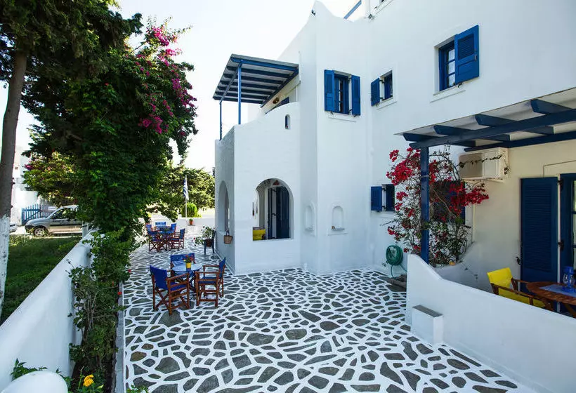 هتل Angeliki S Studios Paros