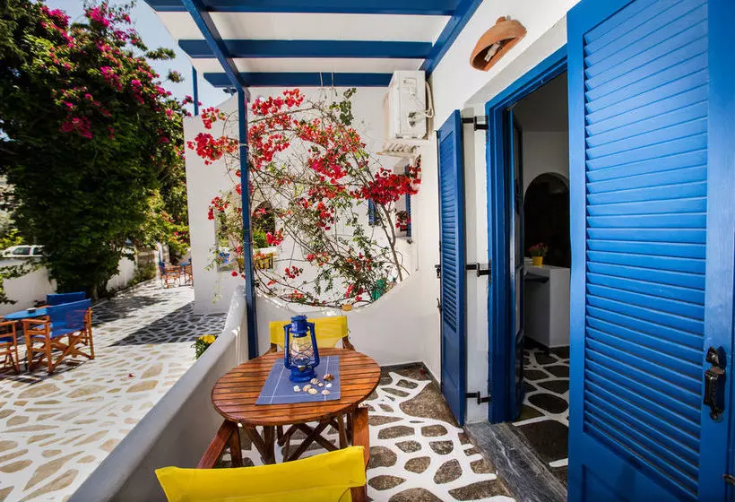 هتل Angeliki S Studios Paros