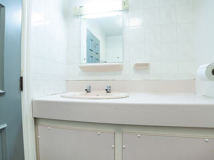 בית מלון כפרי Churchill S