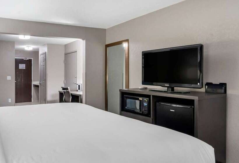 בית מלון כפרי Comfort Inn & Suites