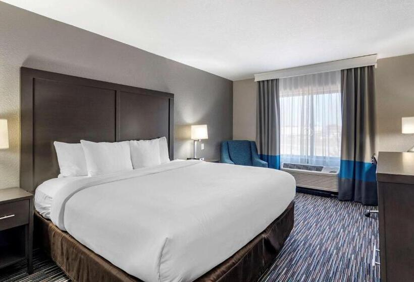 בית מלון כפרי Comfort Inn & Suites