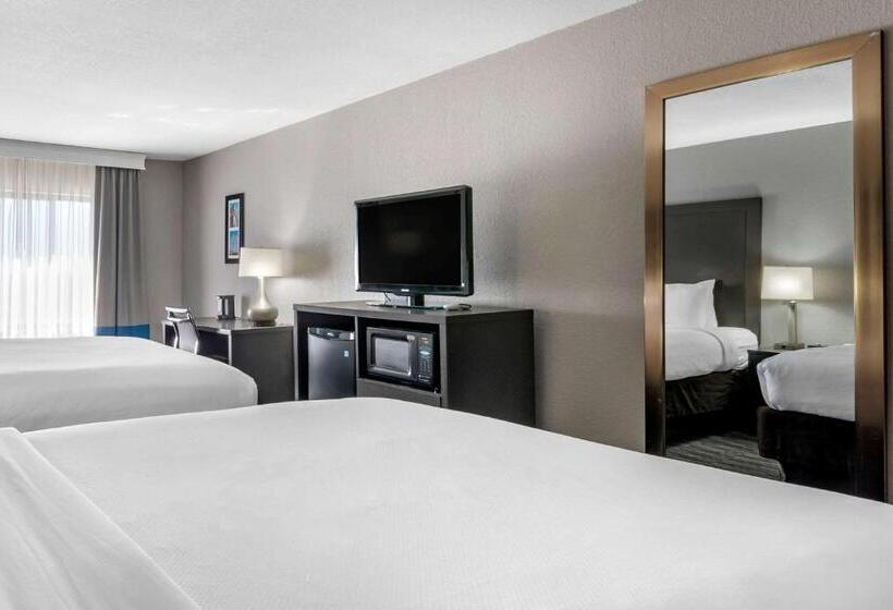 בית מלון כפרי Comfort Inn & Suites