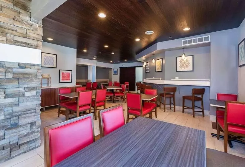 Отель Country Inn & Suites By Radisson, South Haven, Mi