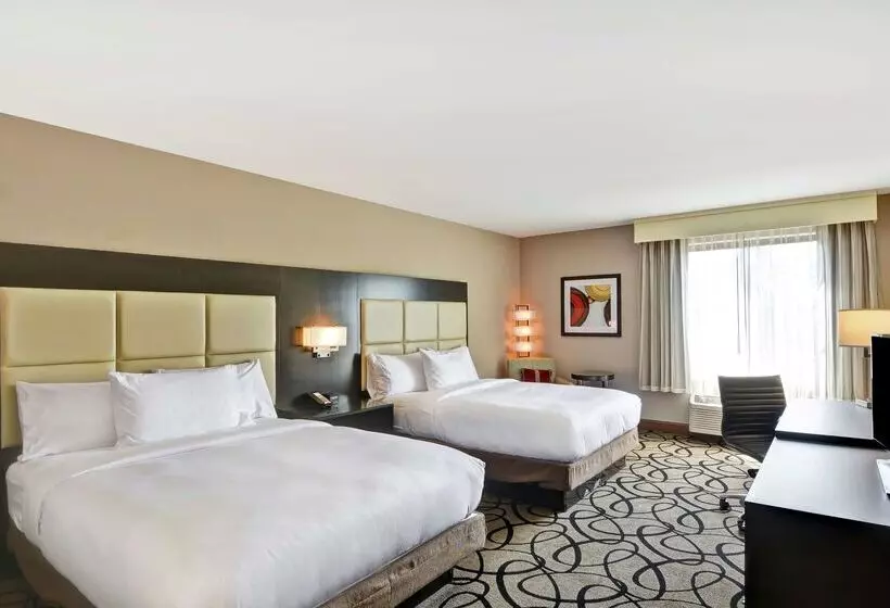 בית מלון כפרי Doubletree By Hilton Hattiesburg, Ms