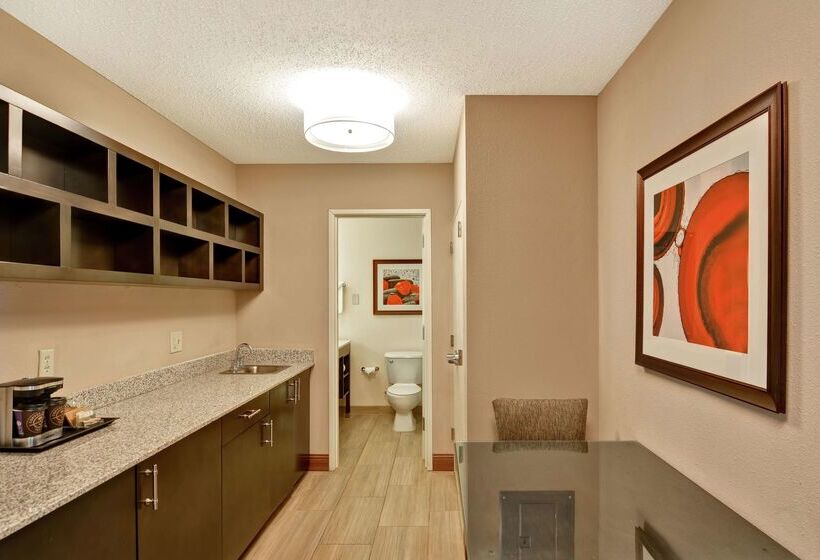 فندق Doubletree By Hilton Hattiesburg, Ms