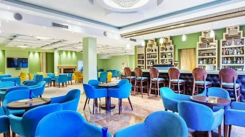 בית מלון כפרי Grand Platon