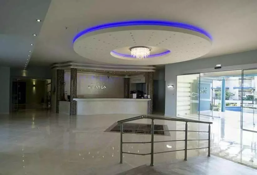 בית מלון כפרי Grand Platon