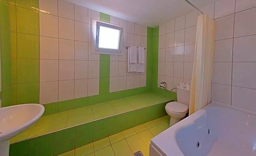 בית מלון כפרי Grand Platon