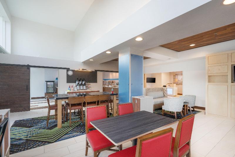 Holiday Inn Express Hotel & Suites Frankfort, An Ihg