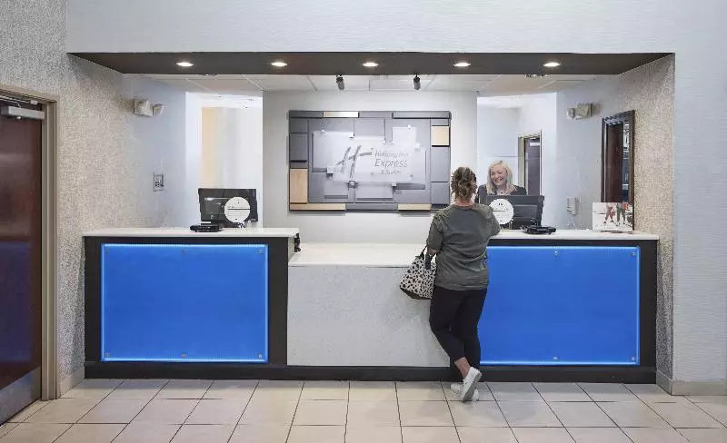 Holiday Inn Express Hotel & Suites  Gadsden, An Ihg