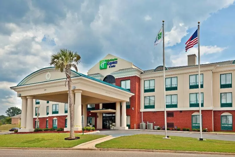 Holiday Inn Express Hotel & Suites Selma, An Ihg