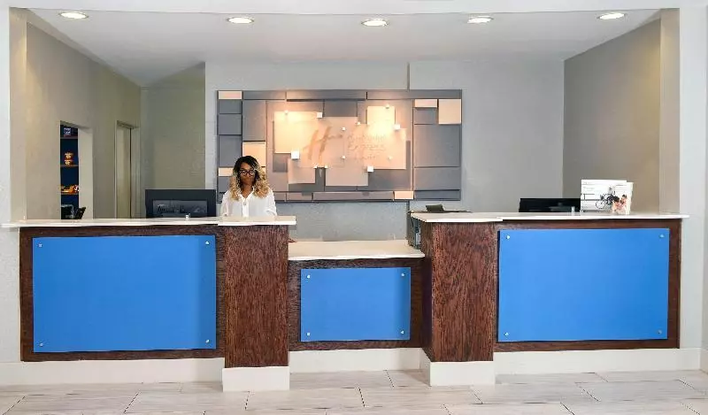 Holiday Inn Express Hotel & Suites Selma, An Ihg