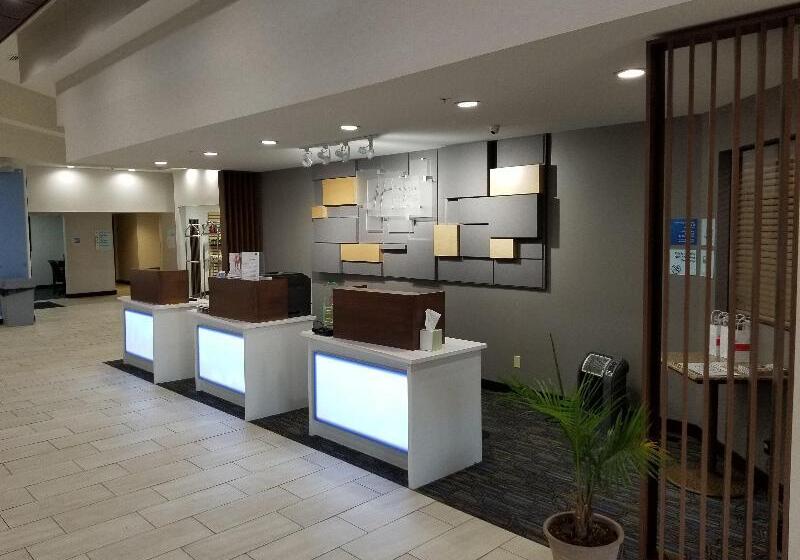 Отель Holiday Inn Express Birch Run Frankenmuth Area, An Ihg