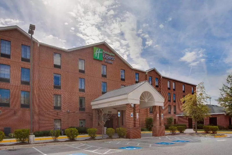 Отель Holiday Inn Express I 95 Capitol Beltway Largo, An Ihg
