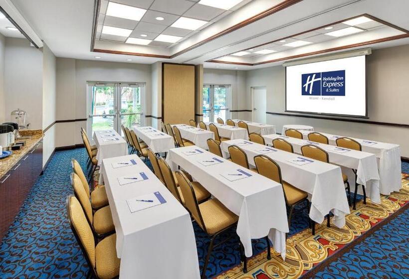 ホテル Holiday Inn Express & Suites Miami Kendall, An Ihg