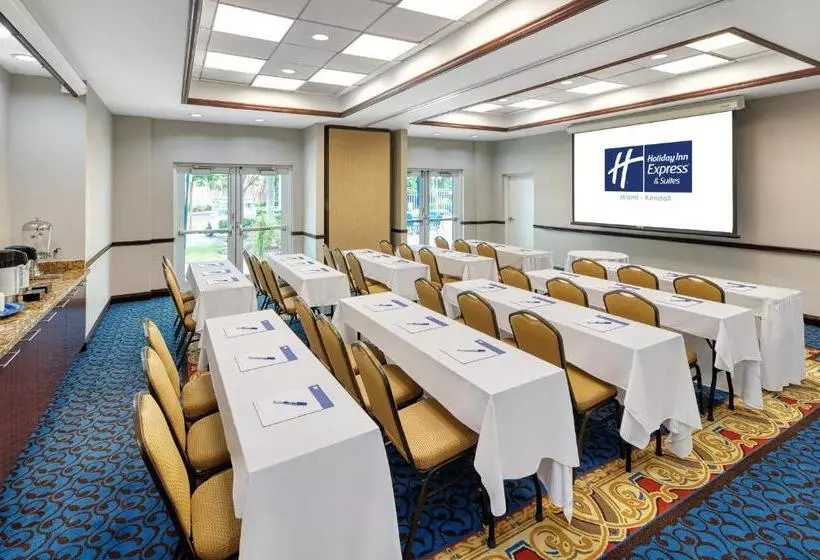 호텔 Holiday Inn Express & Suites Miami Kendall, An Ihg