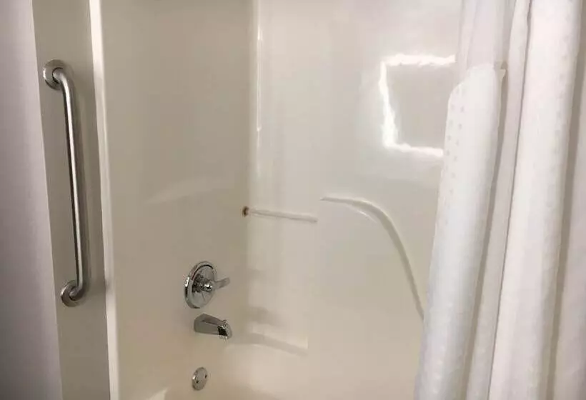 호텔 Holiday Inn Express And Suites Thomasville, An Ihg