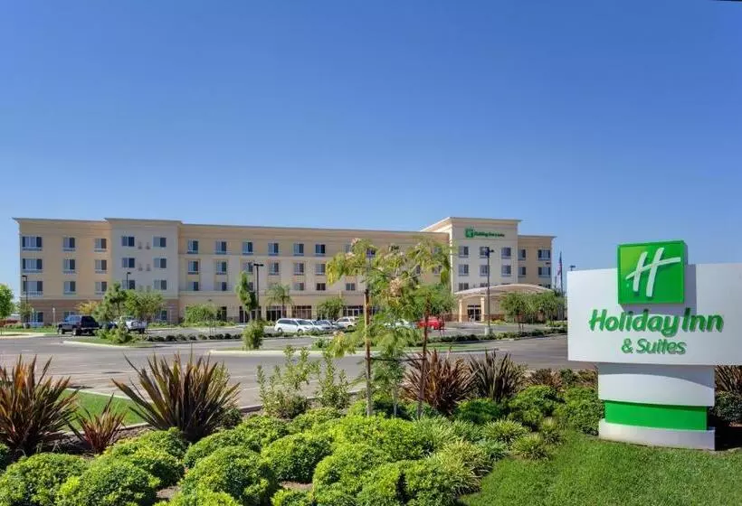 בית מלון כפרי Holiday Inn & Suites Bakersfield, An Ihg