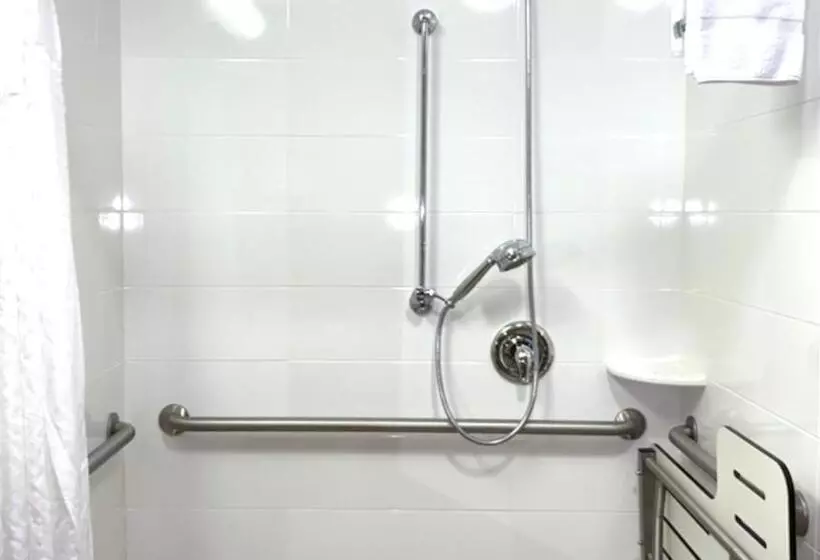 בית מלון כפרי Holiday Inn & Suites Bakersfield, An Ihg