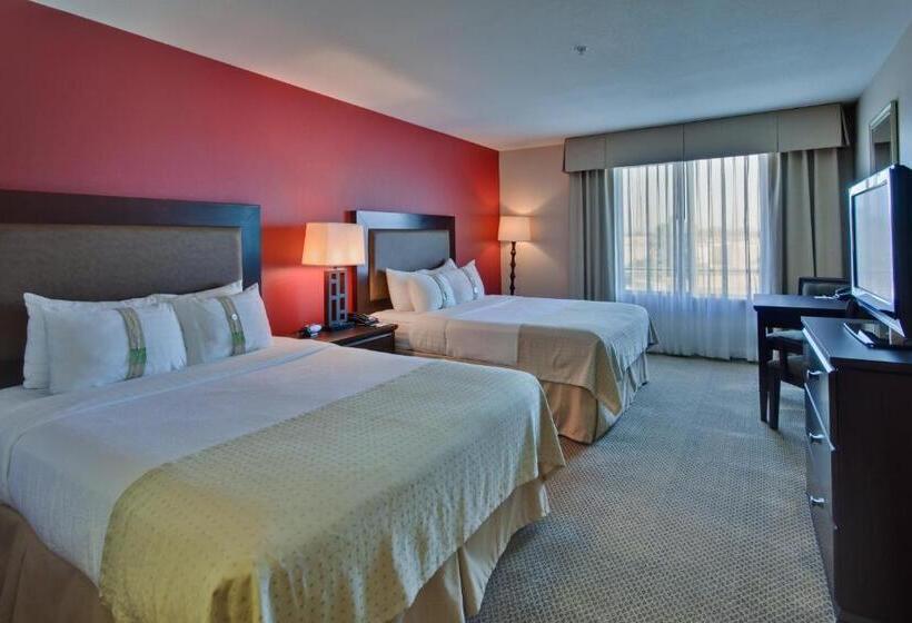 호텔 Holiday Inn & Suites Bakersfield, An Ihg