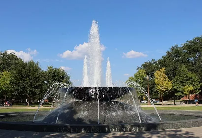 בית מלון כפרי Indigo Waco, An Ihg