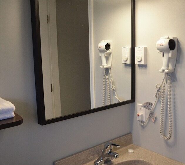 酒店 Knights Inn Merritt