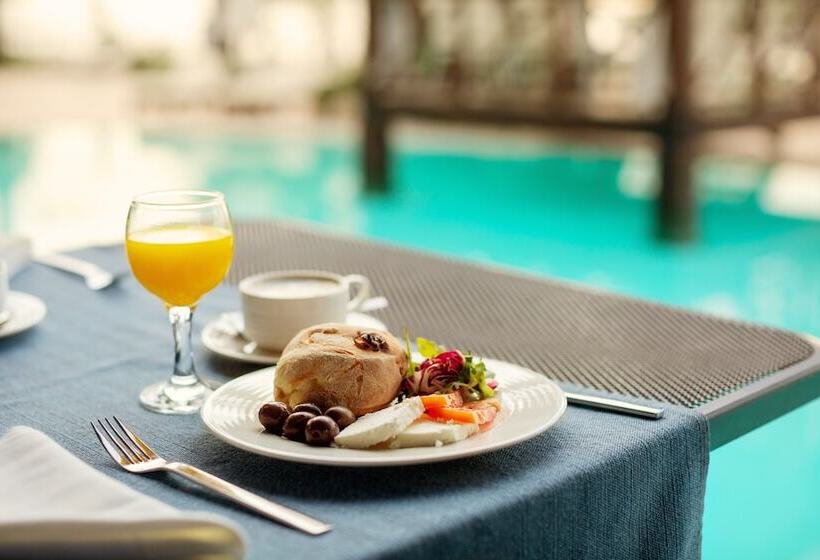 فندق Mediterranean Resort