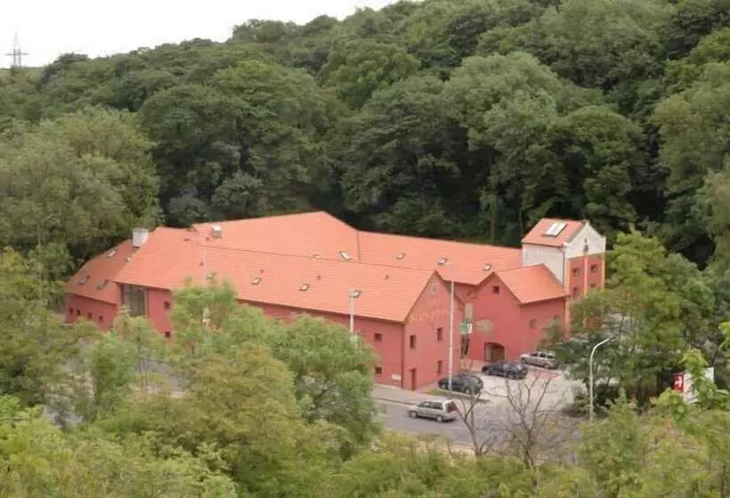 هتل Stary Pivovar