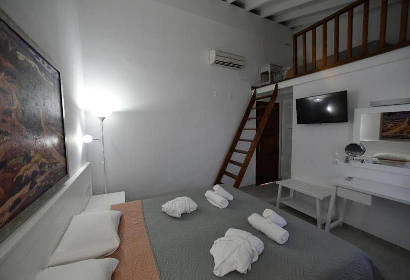 Olive Press Hotel & Apartments